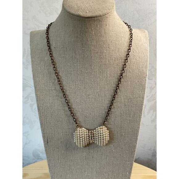 etc! Signed Copper Tone Chain Faux Pearl Clear Rhinestone Bowtie Necklace - Picture 1 of 6